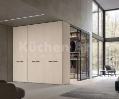 Dressing d’angle avec armoire double face et portes coulissantes en verre - 3