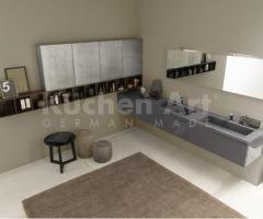 Salle de Bains Design avec Double Vasque Intégrée, Plan en Grès Antracite et finitions métal laqué - 5
