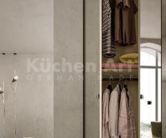 Armoire à Miroir : Optimisation de l'Espace pour une Chambre Sophistiquée - 2