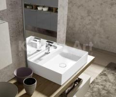 Salle de bains contemporaine avec meubles suspendus – Design épuré et naturel - 5